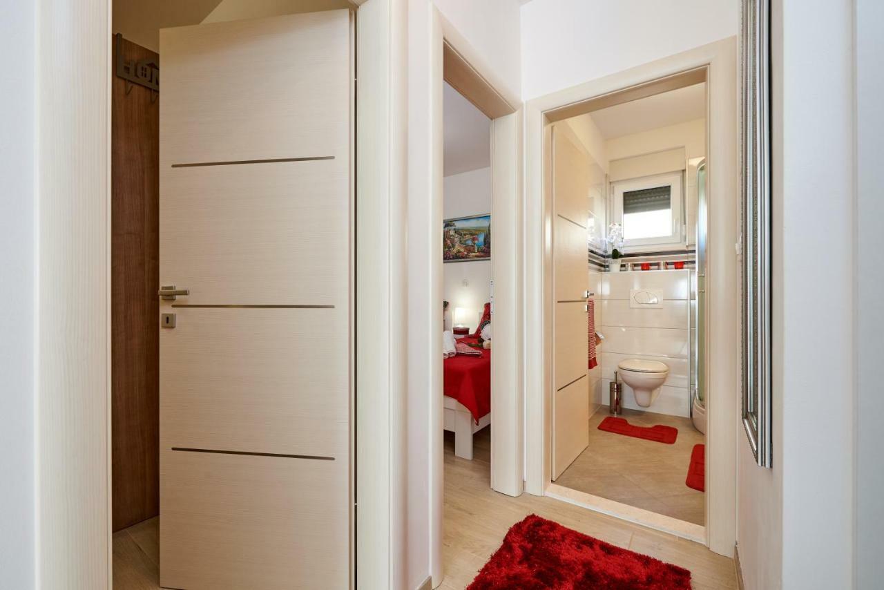 Apartment Misic Трогир Экстерьер фото